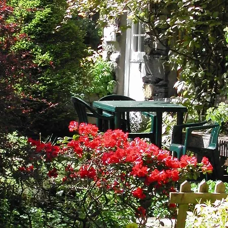 Hatters Cottage *
